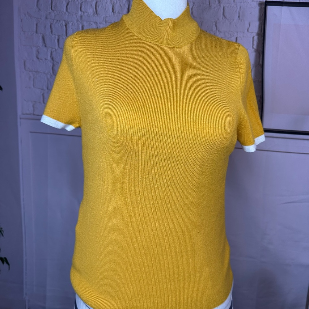 Maeve Mustard Yellow Short‎ Sleeve Top small